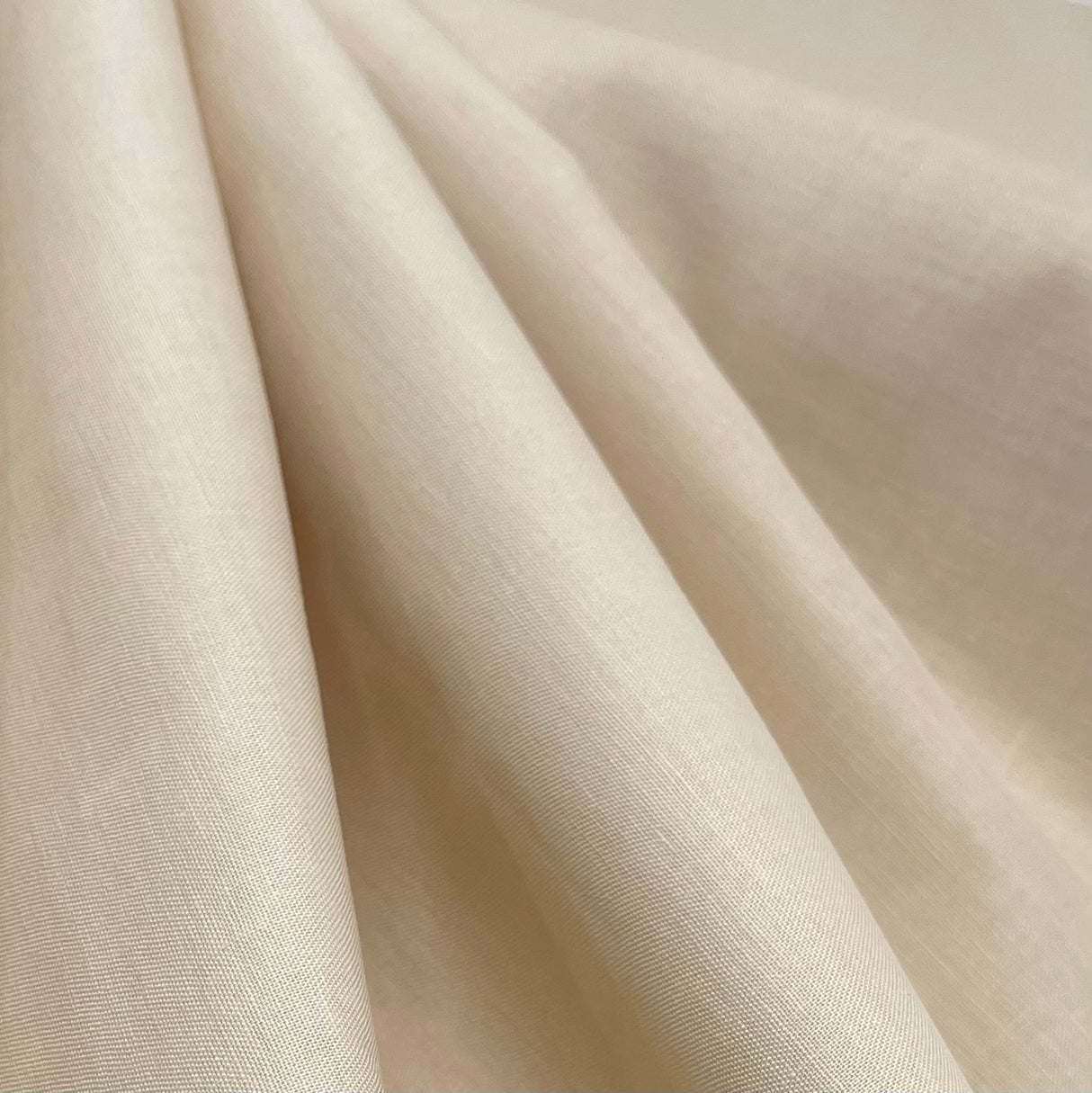 Homespun Taupe Fabric – Solid Blender Cotton – Hobbycraft HSTaupe