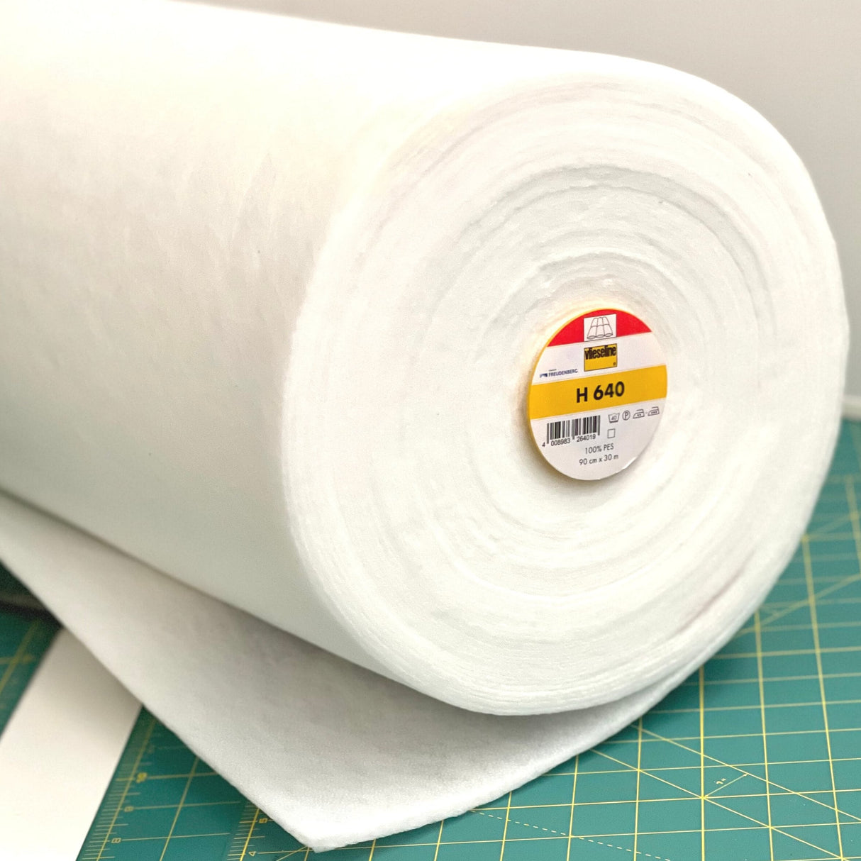 Vilene H640 Volume Fusible Fleece Medium Pellon Iron On - H640