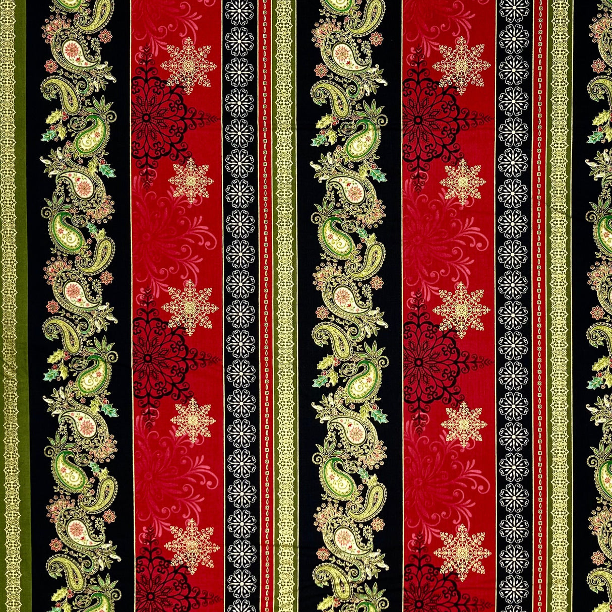 Winter Garden Paisley, Cotton Quilting Border Fabric Henry Glass HG8525M.99