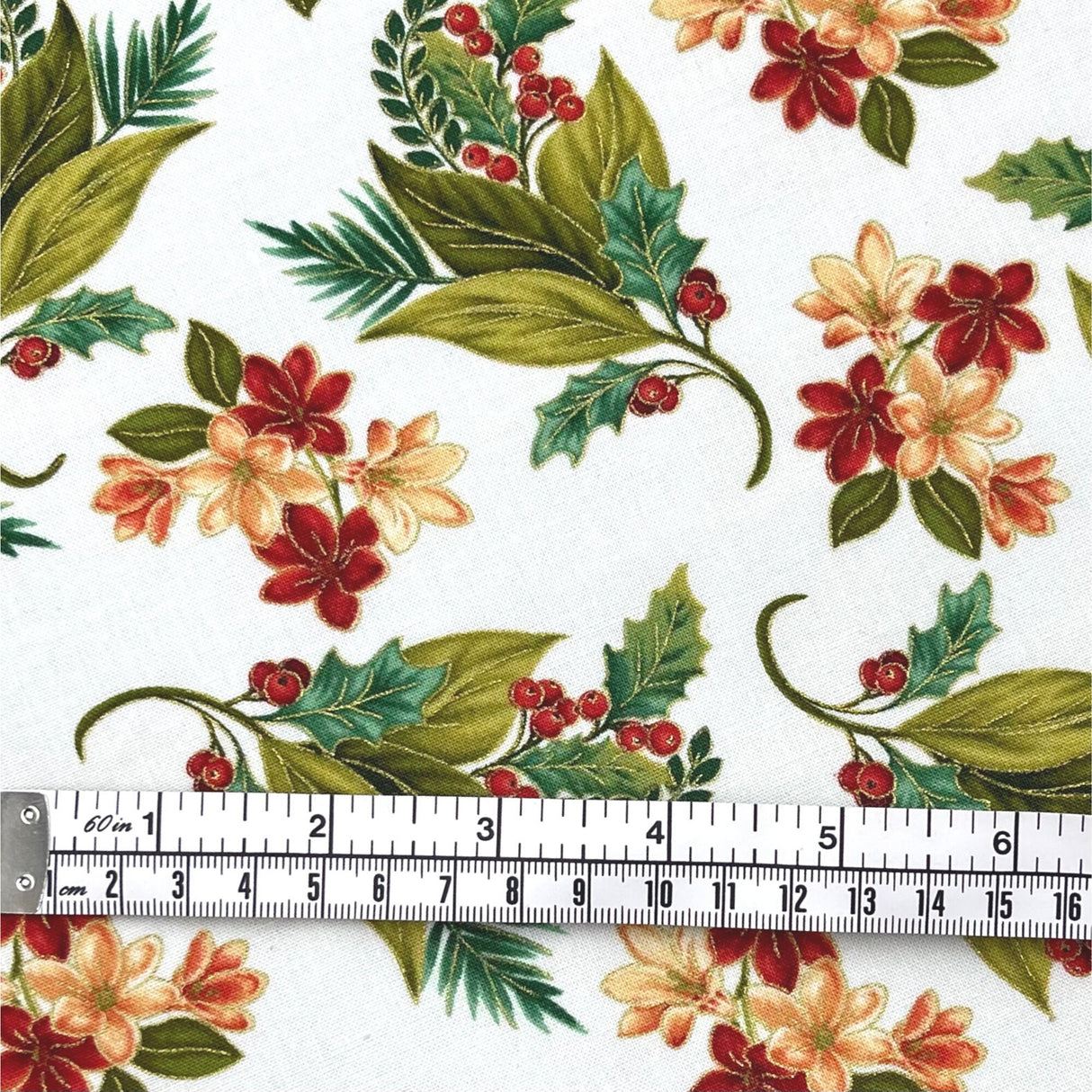 Christmas Splendor fabric Holly floral Cotton Quilting fabric Henry Glass HG8322M-44