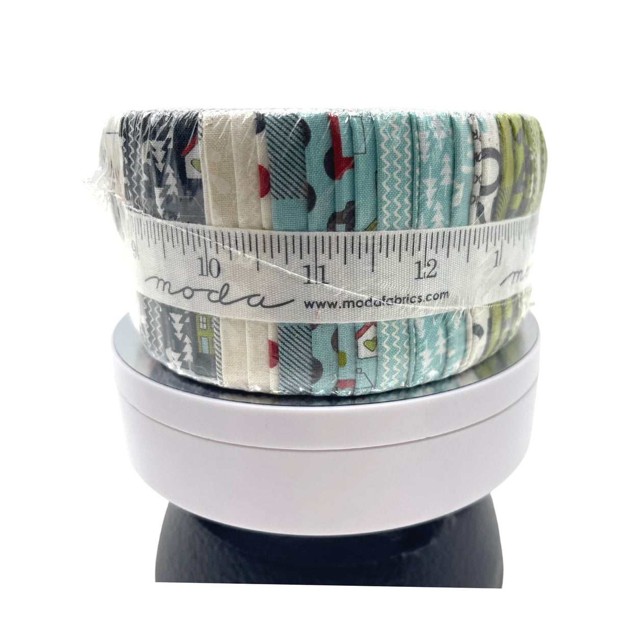 Moda Hometown Christmas Edition Jelly Roll by Sweetwater M5660JR