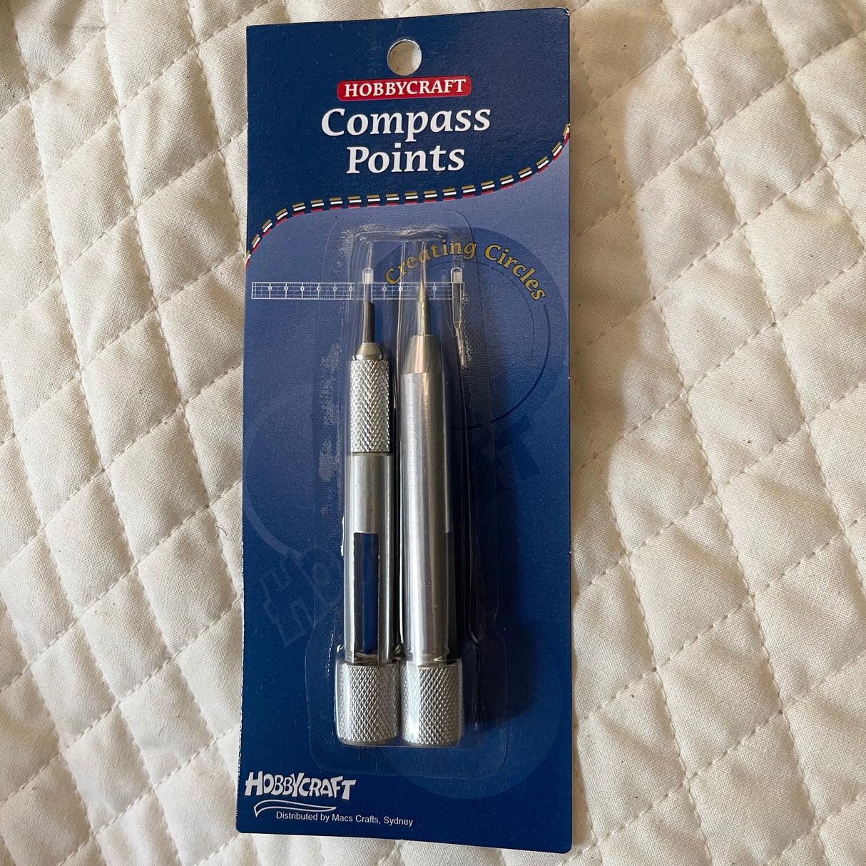 Quilters Compass Points, for creating circles in fabric, quilting tools, craft accessories