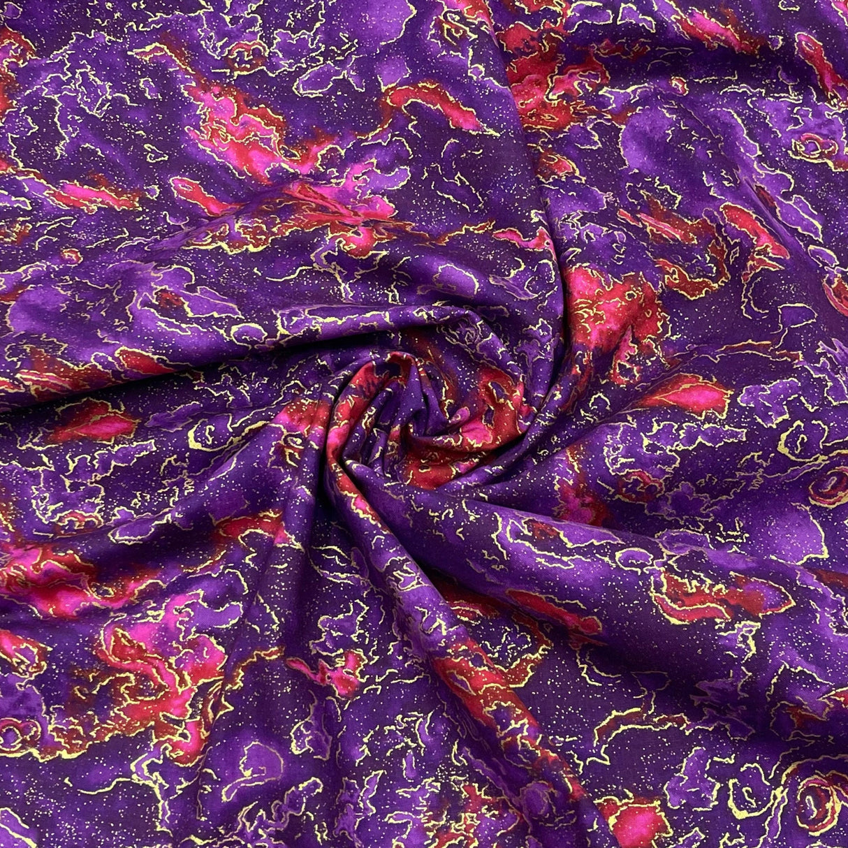 Here comes the Sun, Cotton Quilting Fabric by Benartex BT2976-66