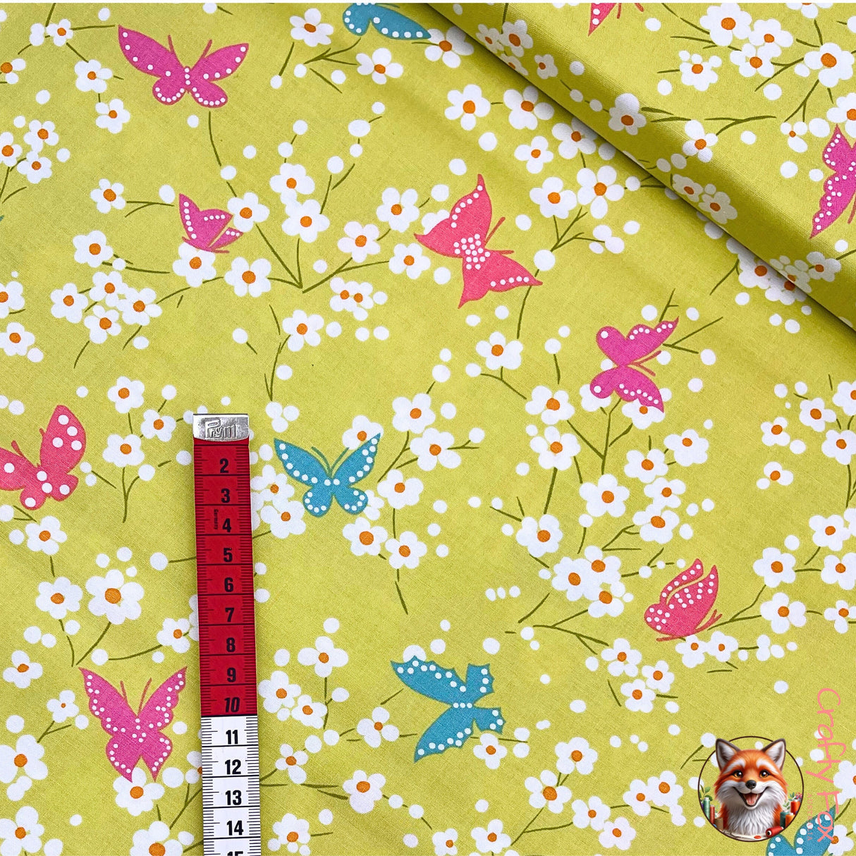 Butterfly Blossom fabric, a more detailed view
