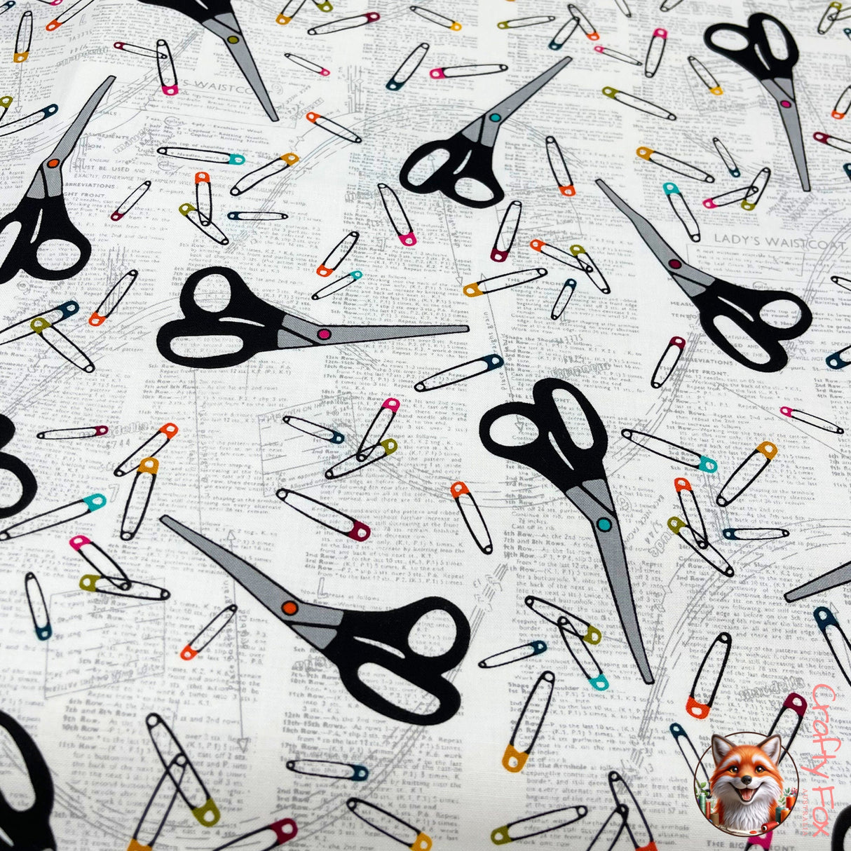 Sew! Sew! Sewing Kit, Black on White, Cotton fabric, Scissors, Benartex BT8475.09