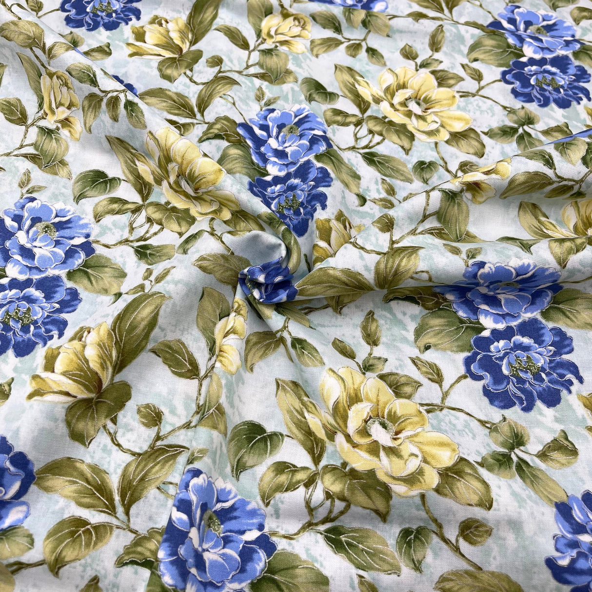 Floral plume fabric, Premium Cotton Quilting fabric by Timeless Treasures TT6462.Julep