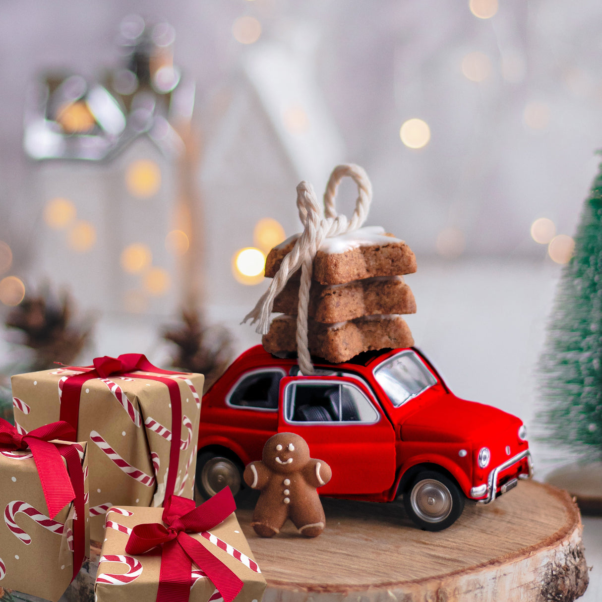 Candy Cane Ginger Red Gift Wrapping Paper – 80gsm, 60cm Wide | Festive Christmas Wrap