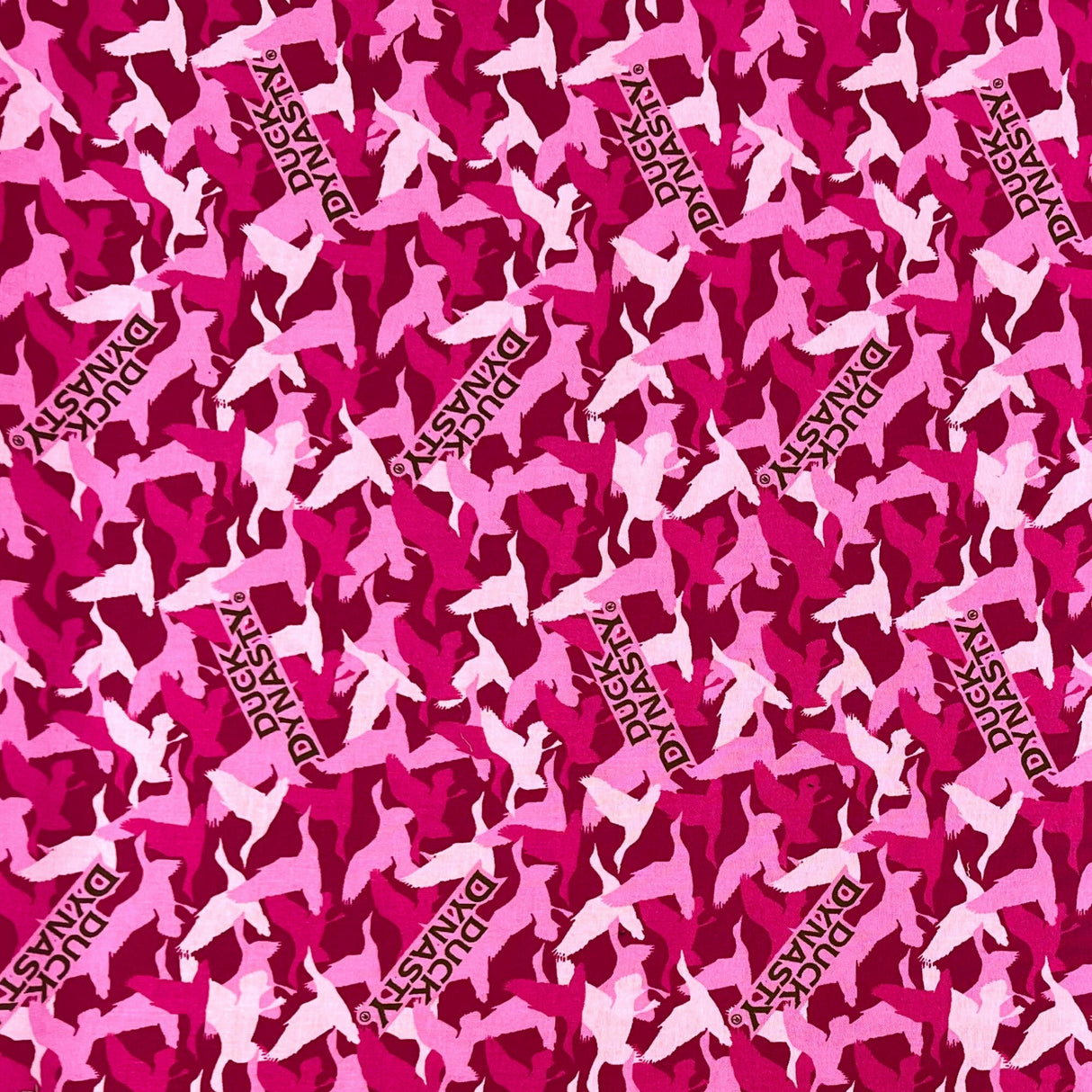 Bird Pink Duck fabric Dynasty Fabric Duck Camo Duck Dynasty - CP48870Pink