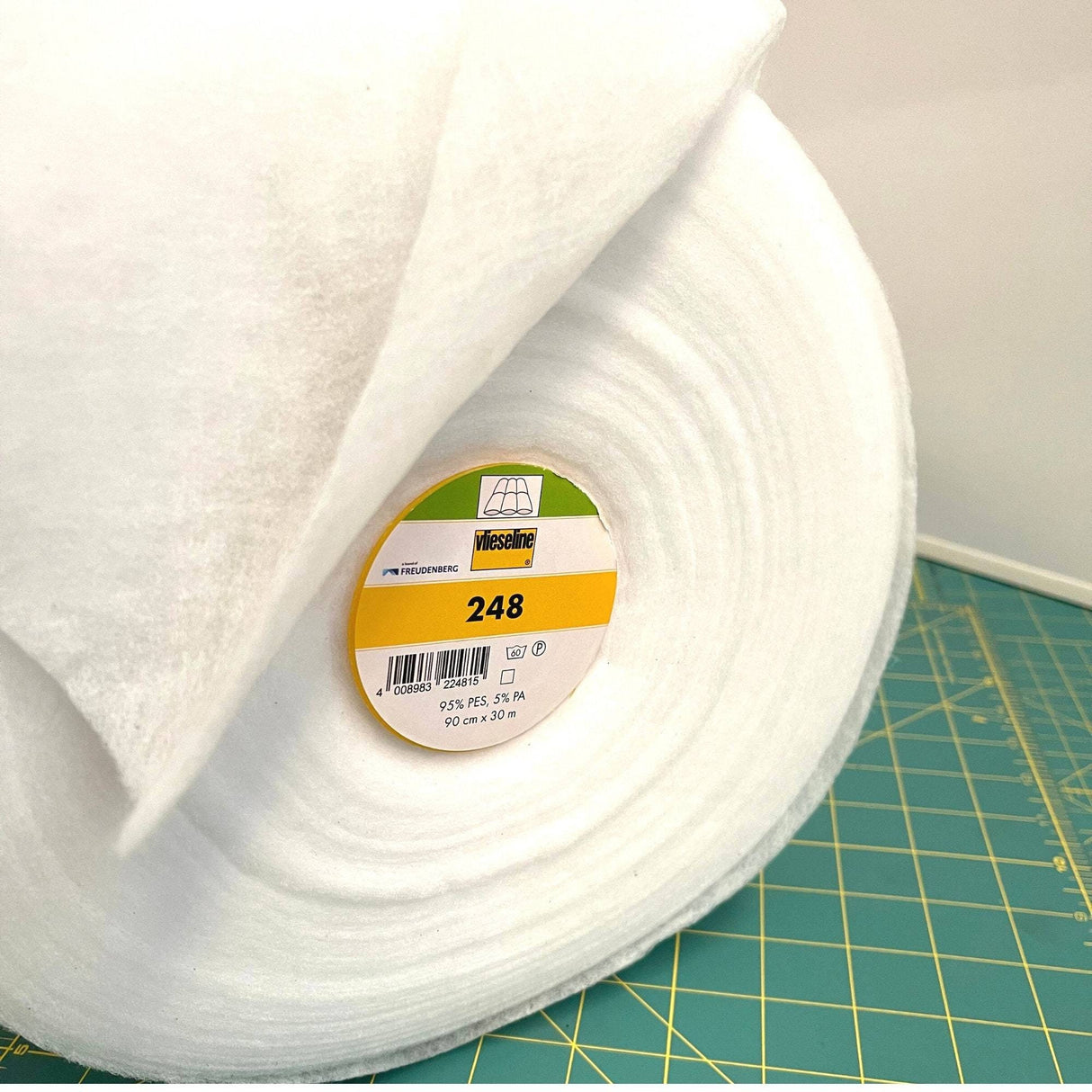 Vilene Pellon Lightweight Sew-in 90cm - H248