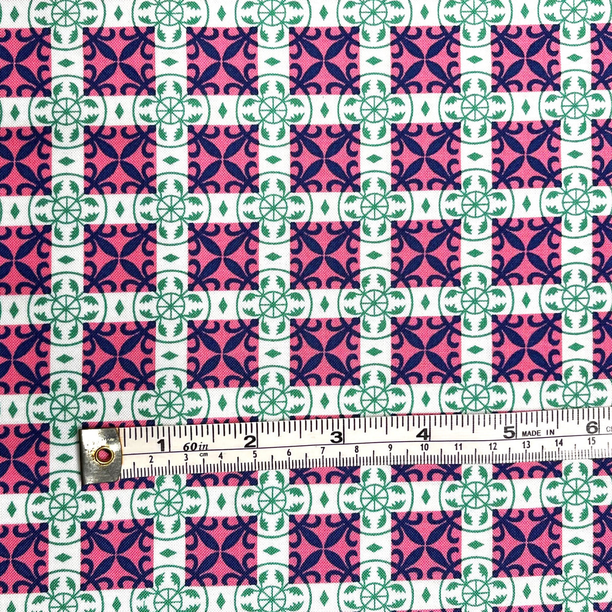 Color Brigade Fabric Jennifer Paganelli Quilting Crafting 100% Cotton Jamie fabric PWJP113.Coral