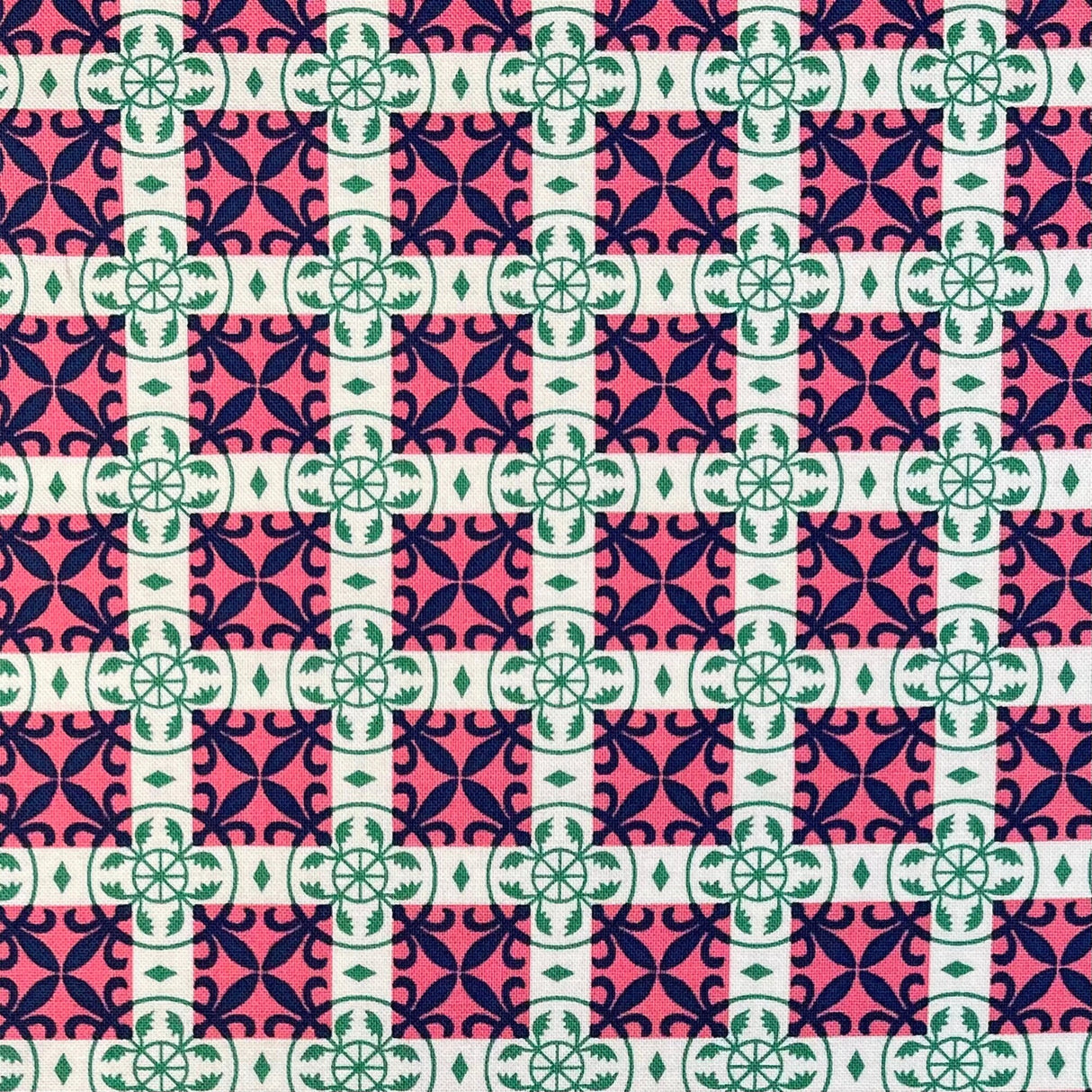 Color Brigade Fabric Jennifer Paganelli Quilting Crafting 100% Cotton Jamie fabric PWJP113.Coral