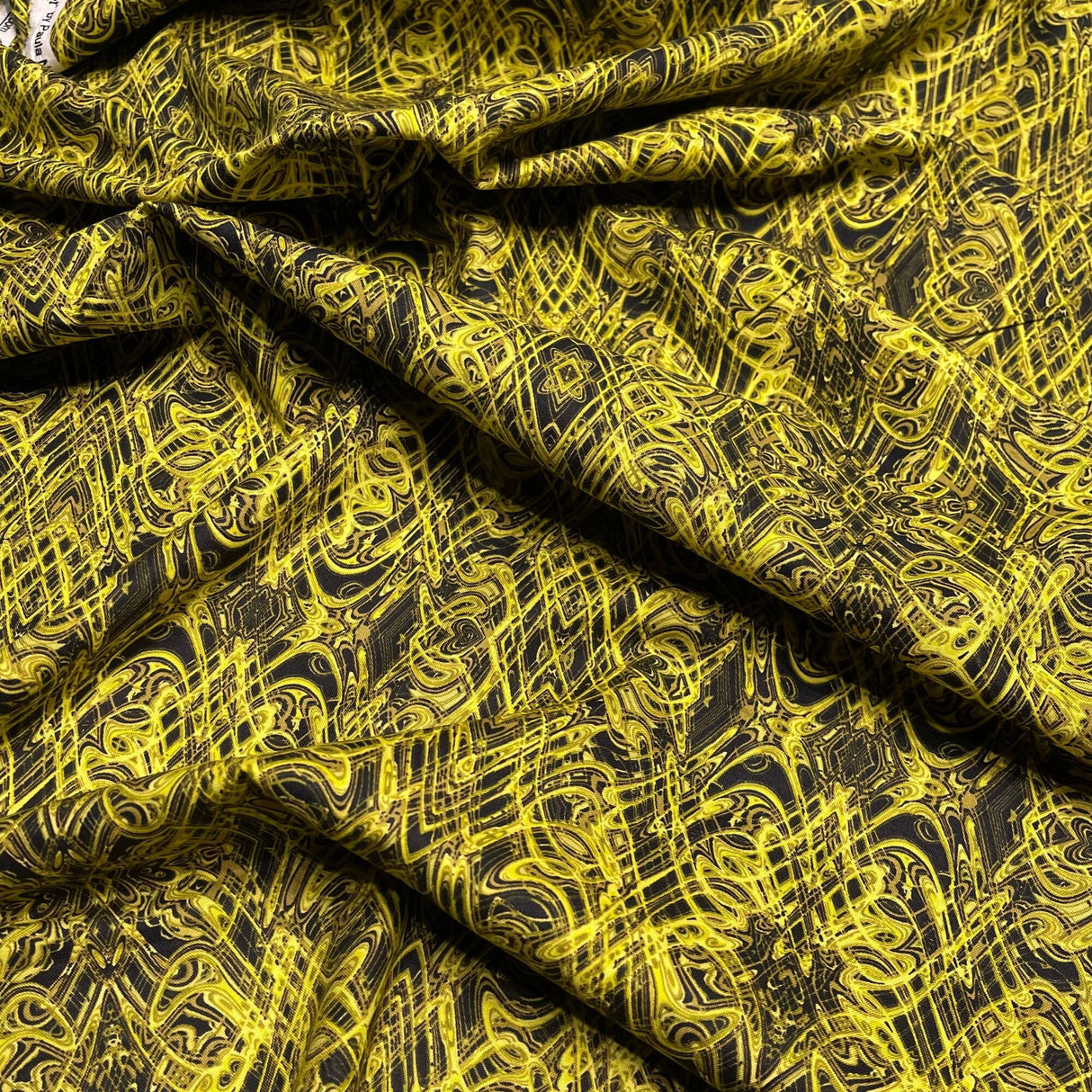 Kismet Yellow Black Swirl fabric Geometric Quilt fabric Paula Nadelstern for Benartex BT1774-44