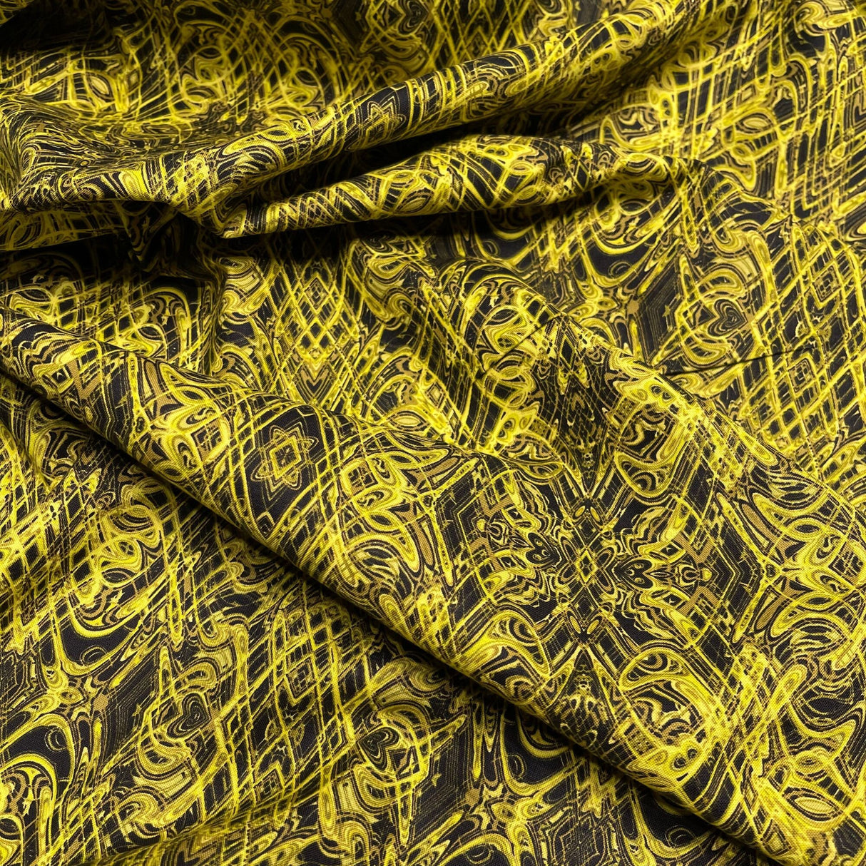 Kismet Yellow Black Swirl fabric Geometric Quilt fabric Paula Nadelstern for Benartex BT1774-44