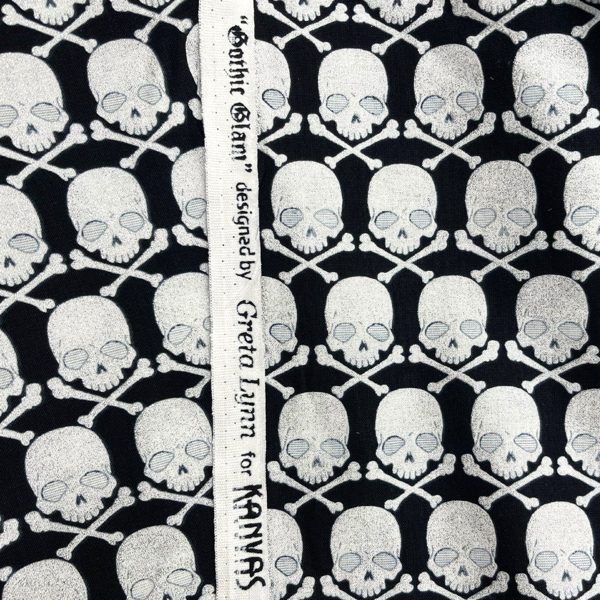 Skulls metallic fabric Black Silver metallic Halloween Cotton Quilting fabric Gothic Glam Fabric Benartex BT-CM4937G-12