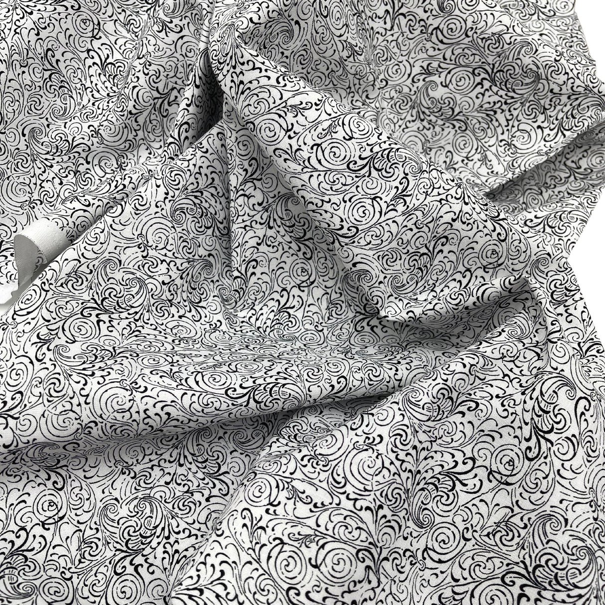 Black Quilting Fabric Halloween Fright Night Henry Glass Fabric Halloween Cotton Quilting fabric HG1113-19