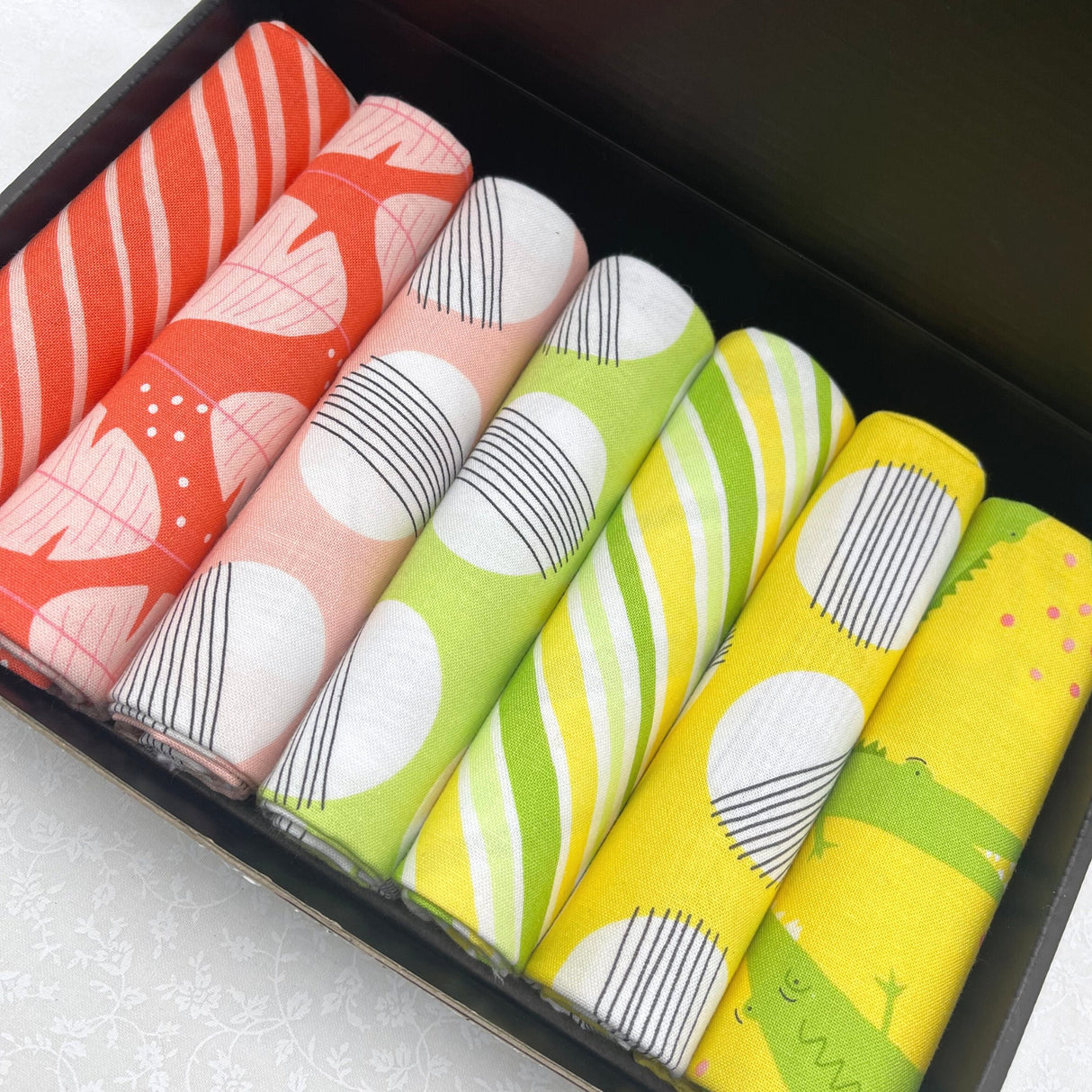 Summer Time Everglades, Fat Quarter pack, Gift ideas, Pre-cut, Quilting Fabric, Michael Miller Fabrics