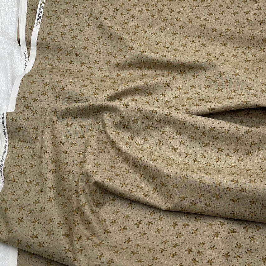 Stars Gold Cream Henry Glass HG8755-39