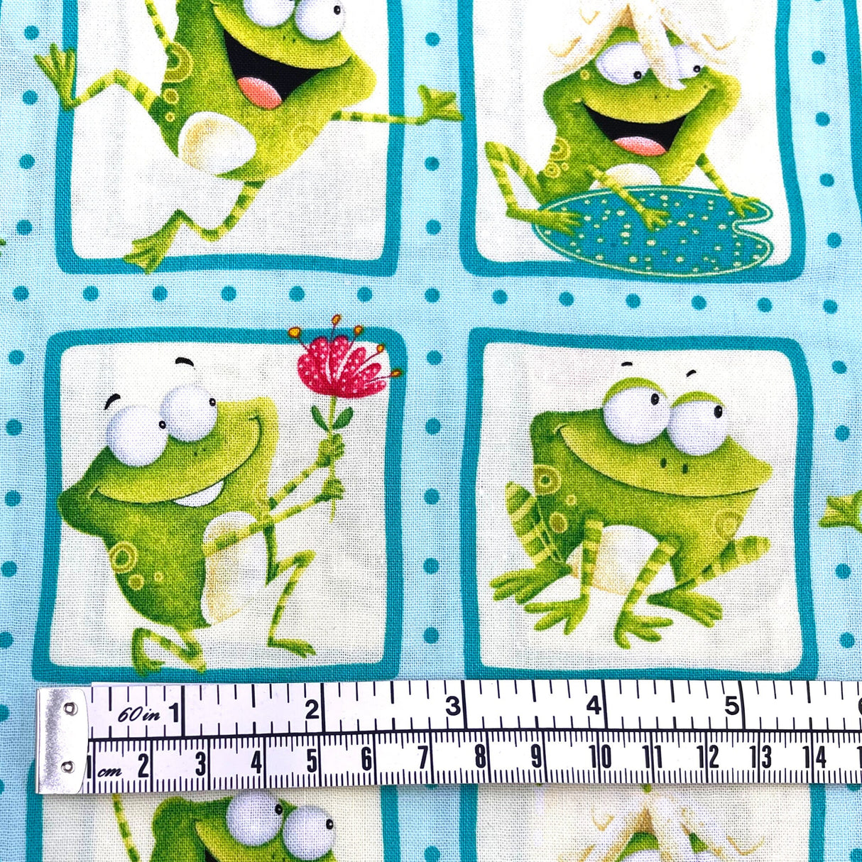 Frogland Friends, Animal Quilting fabric, Amphibians, green frogs fabric HG1061.16