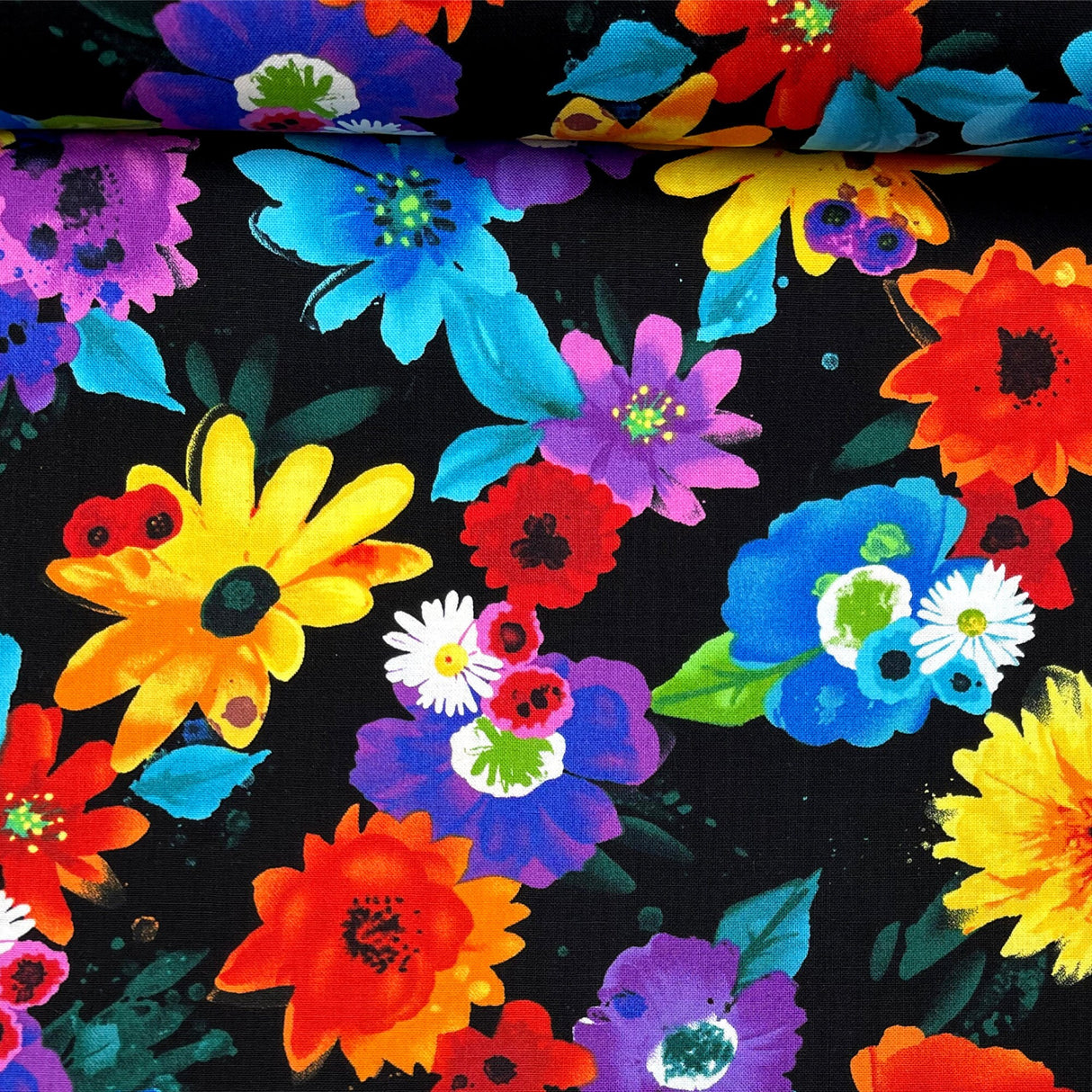 Pavilion Floral fabric, Quilting Cotton, Timeless Treasures TT-C6327Black