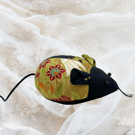 Mouse Pin Cushion – Quilting & Craft Accessory | Hobbycraft