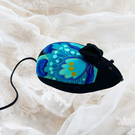 Mouse Pin Cushion – Quilting & Craft Accessory | Hobbycraft