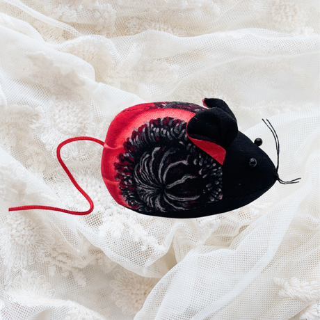 Mouse Pin Cushion – Quilting & Craft Accessory | Hobbycraft