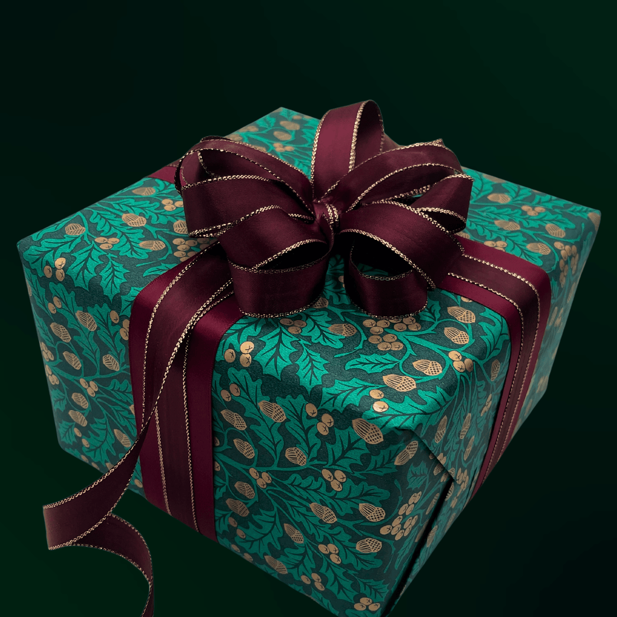 Xmas Harvest Green Gift Wrapping Paper – Acorn & Foliage Christmas Wrap