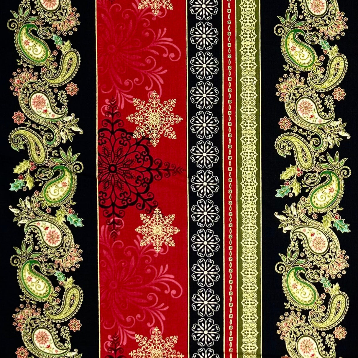 Winter Garden Paisley, Cotton Quilting Border Fabric Henry Glass HG8525M.99