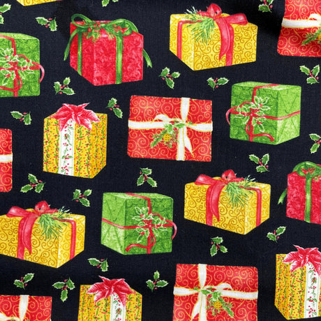 Christmas Elegance fabric 100% Cotton Quilting fabric Henry Glass HG9932-99
