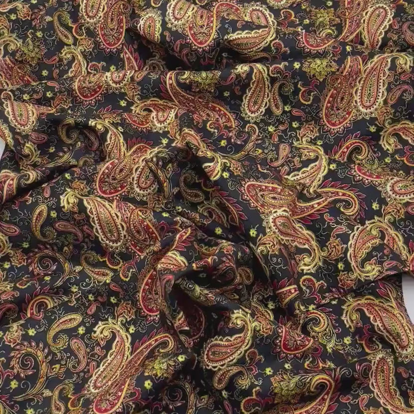 Christmas Splendor fabric, Black, Gold metallic, Quilt, Craft, Cotton, Quilters fabric HG8321M-Black