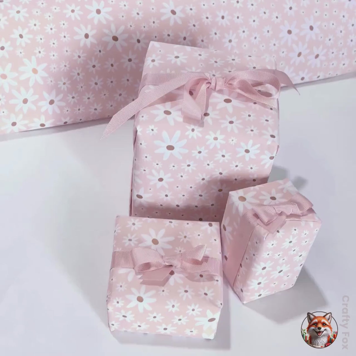 Daisy Floral Champagne Gift Wrapping Paper- 80gsm, 60cm Wide | Elegant Wrapping Solutions