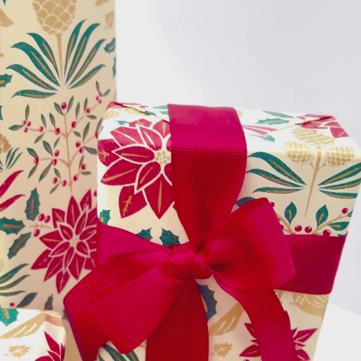 Poinsettia Gift Wrapping Paper – 80gsm, 60cm Wide | Festive Christmas Wrap