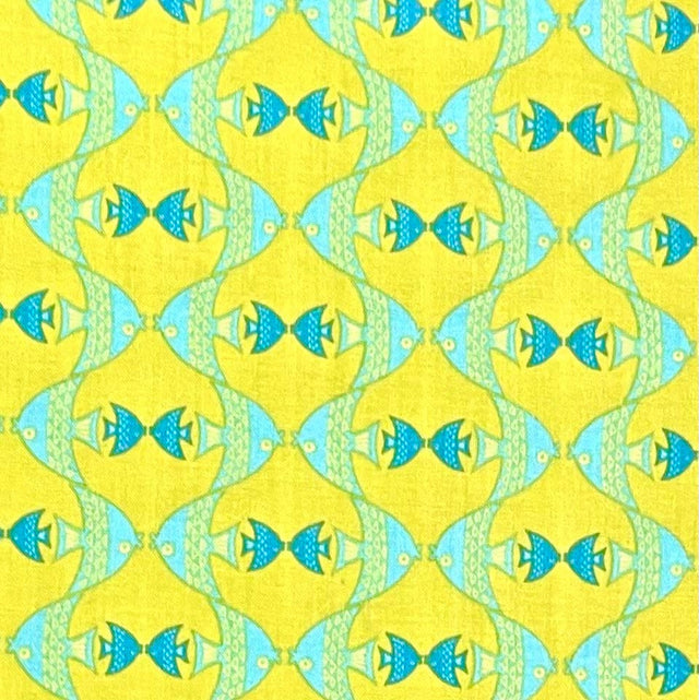 Big Splash, Cotton Quilting Fabric, Fishes Kissing Lime by Henry Glass HG6830-66