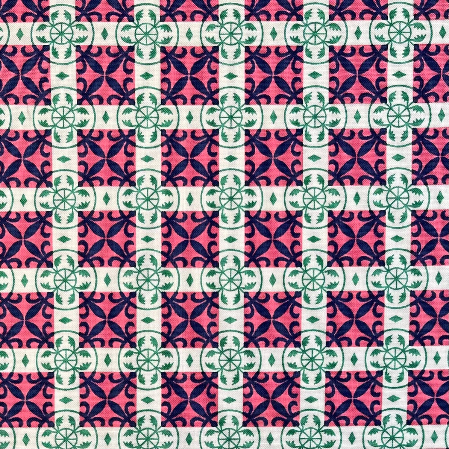Color Brigade Fabric Jennifer Paganelli Quilting Crafting 100% Cotton Jamie fabric PWJP113.Coral