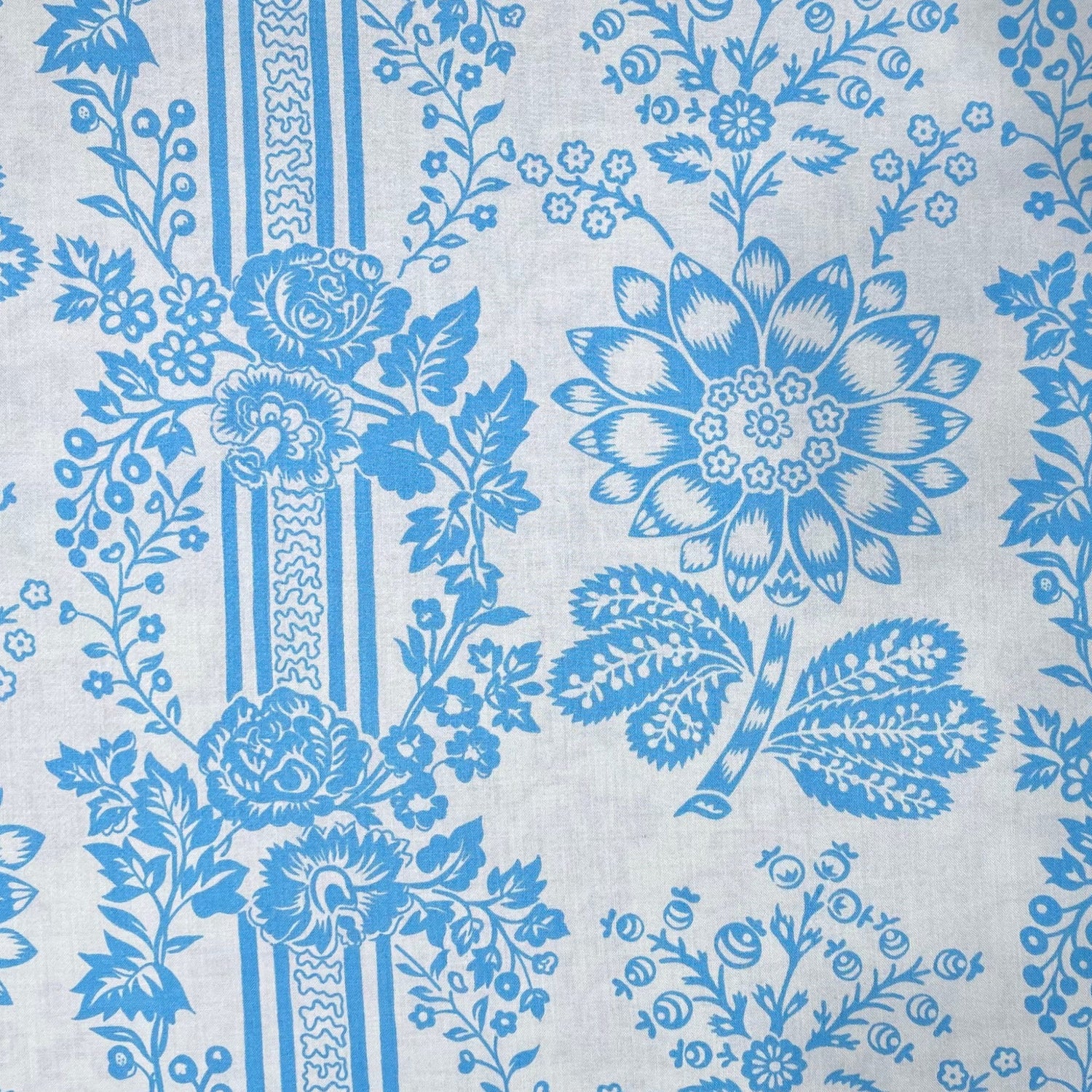 Jennifer Paganelli Caravelle Arcade Aqua fabric Quilting Craft 100% Cotton fabric FreeSpirit PWJP068-SKY