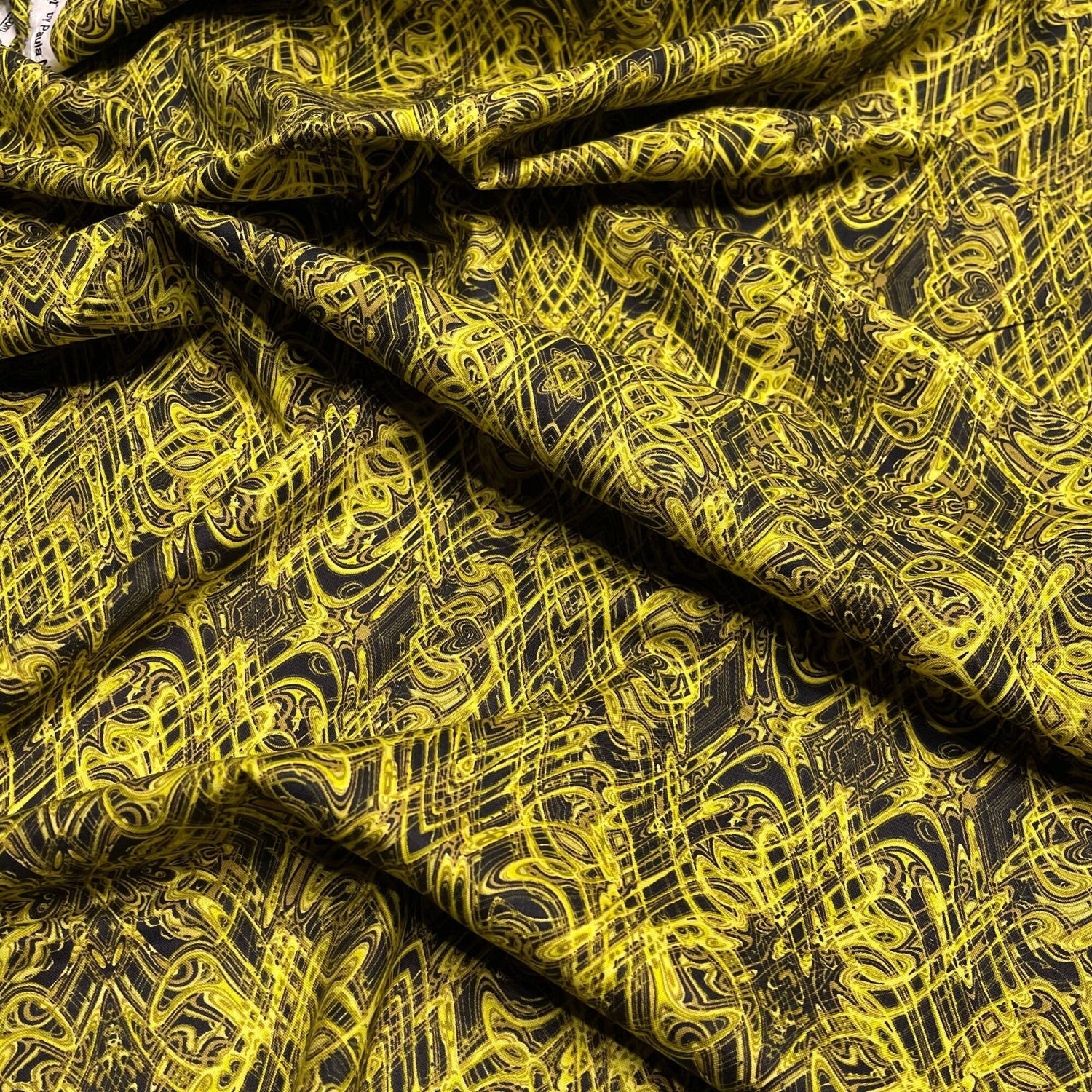 Kismet Yellow Black Swirl fabric Geometric Quilt fabric Paula Nadelstern for Benartex BT1774-44