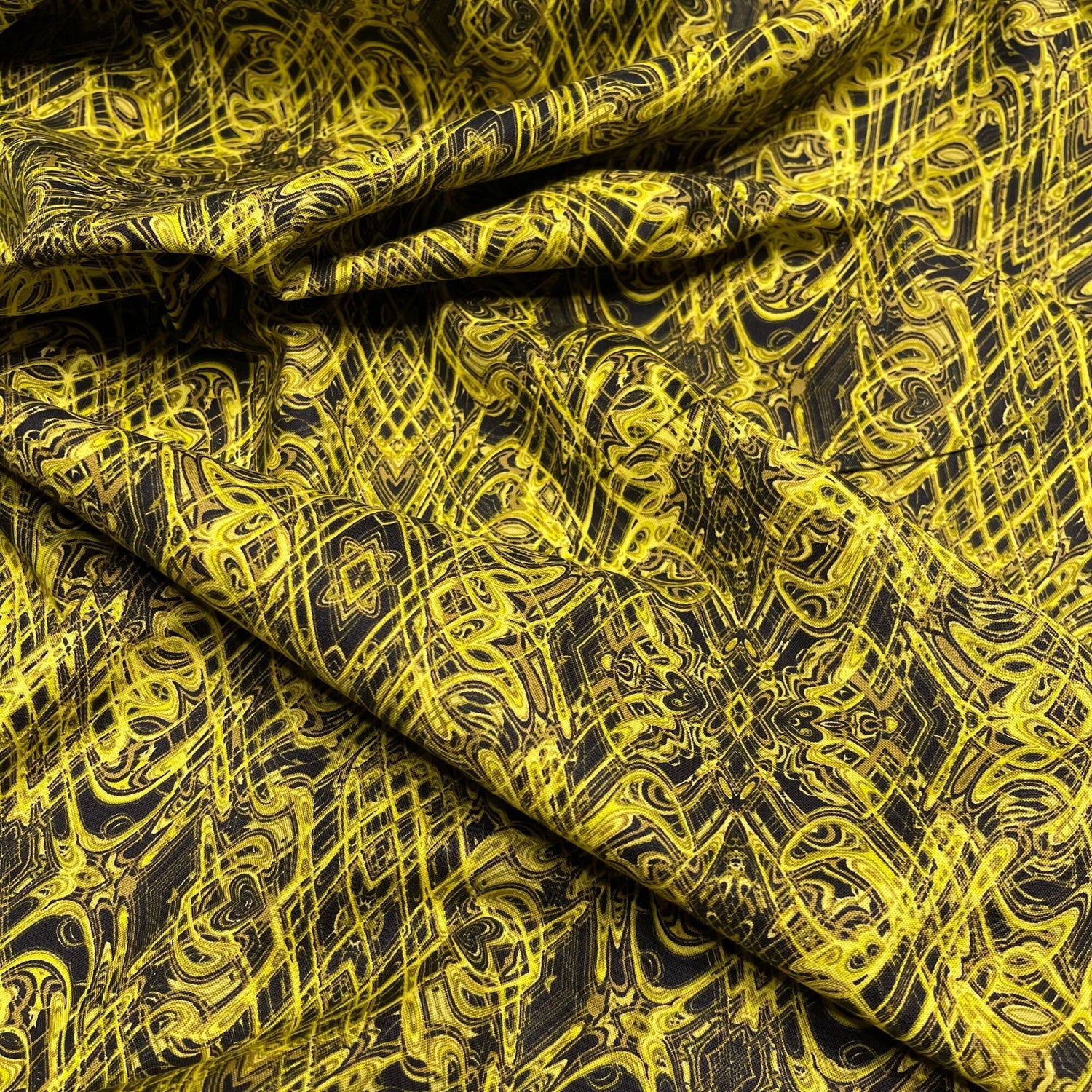 Kismet Yellow Black Swirl fabric Geometric Quilt fabric Paula Nadelstern for Benartex BT1774-44