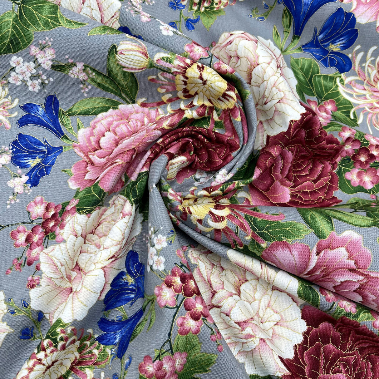 Floral fabric Sakura Japanese Geisha, Chong a Hwang, Timeless Treasures CM6158GREY