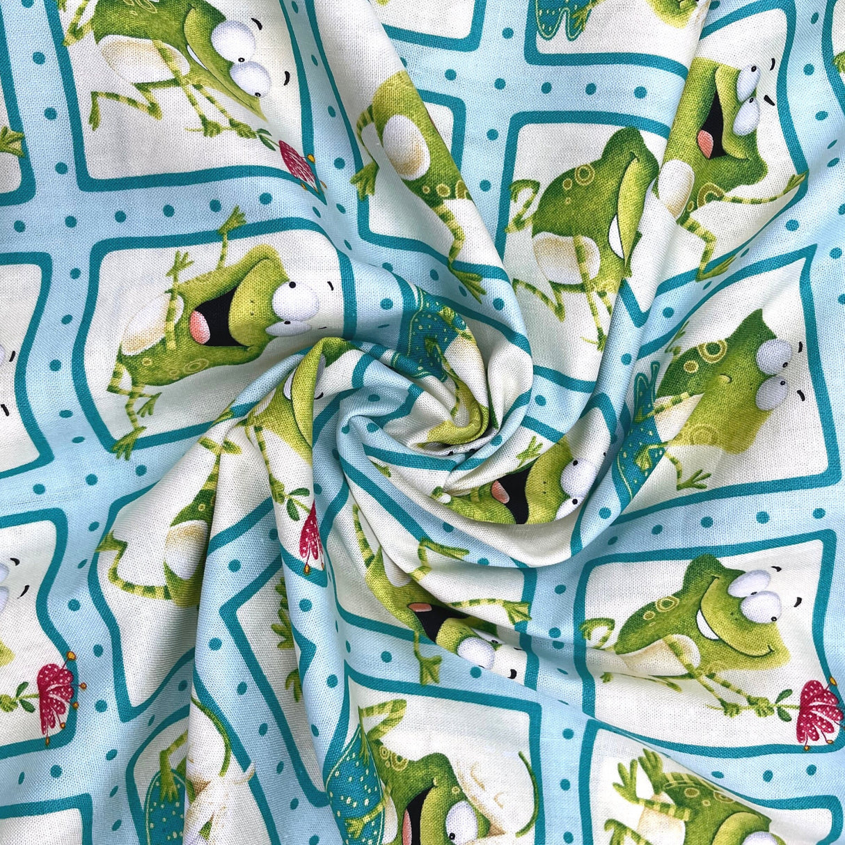 Frogland Friends, Animal Quilting fabric, Amphibians, green frogs fabric HG1061.16